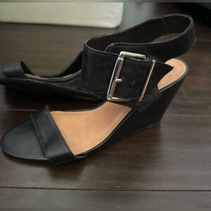 Steve Madden wedge size 8